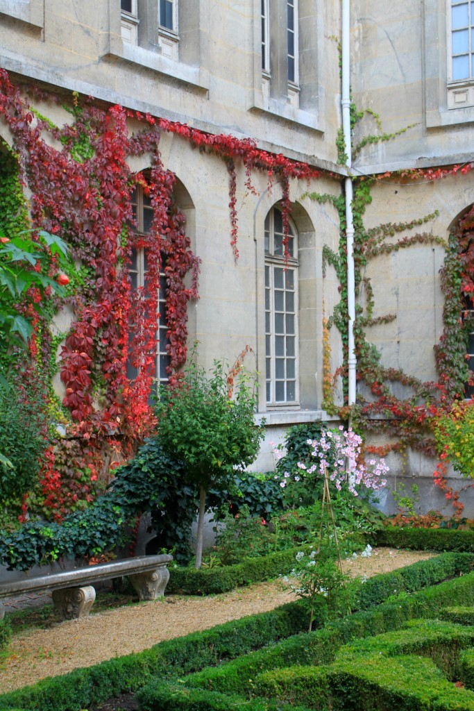 Paris I Where to Stay, What to Eat and What to Do