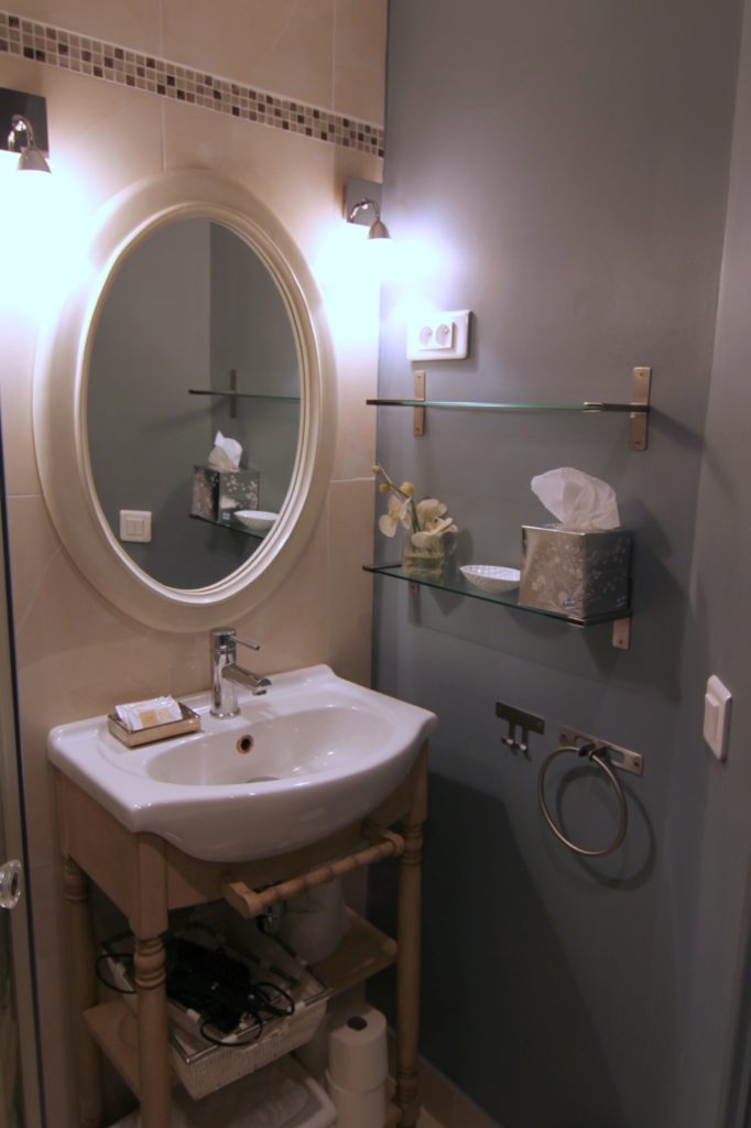 Parisian bathroom
