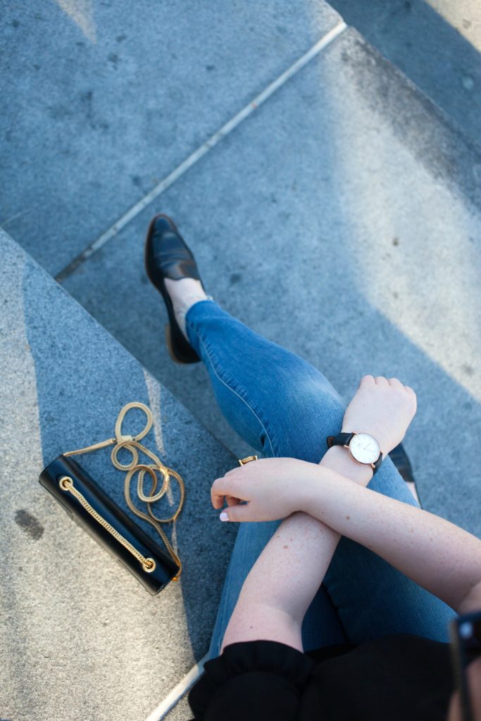 Details //