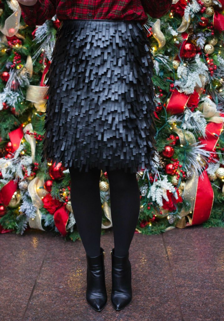 Blogger Meghan Donovan of wit & whimsy wears J.McLaughlin