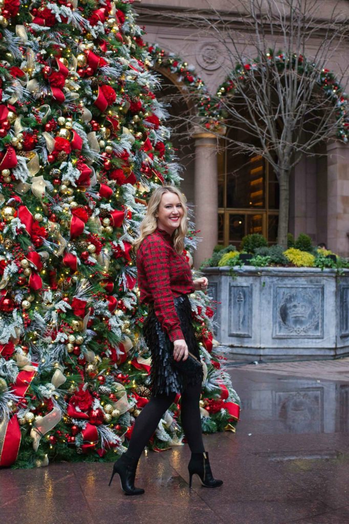 Blogger Meghan Donovan of wit & whimsy wears J.McLaughlin
