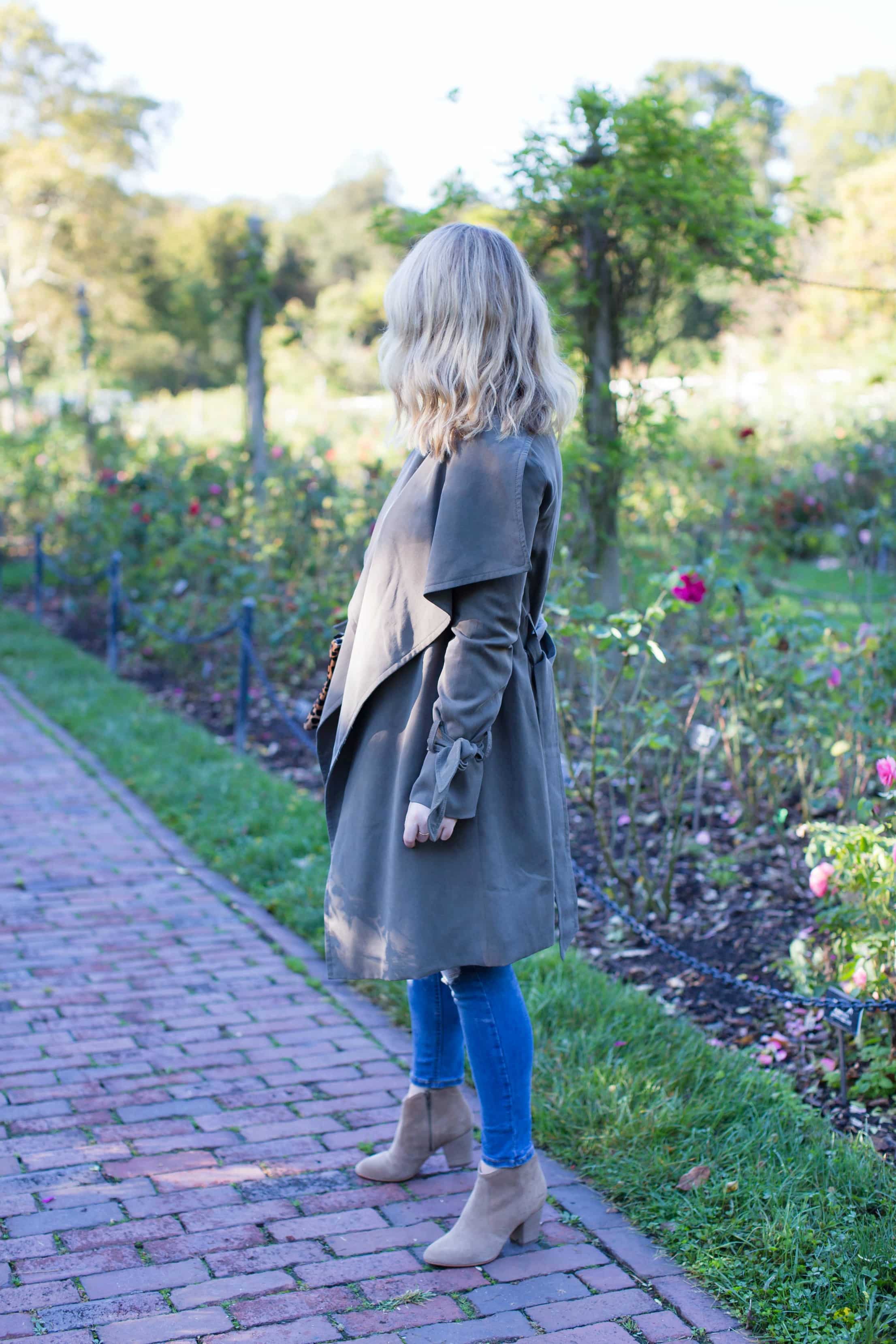 classic Fall outfit Meghan Donovan of wit & whimsy wears a classic Fall outfit