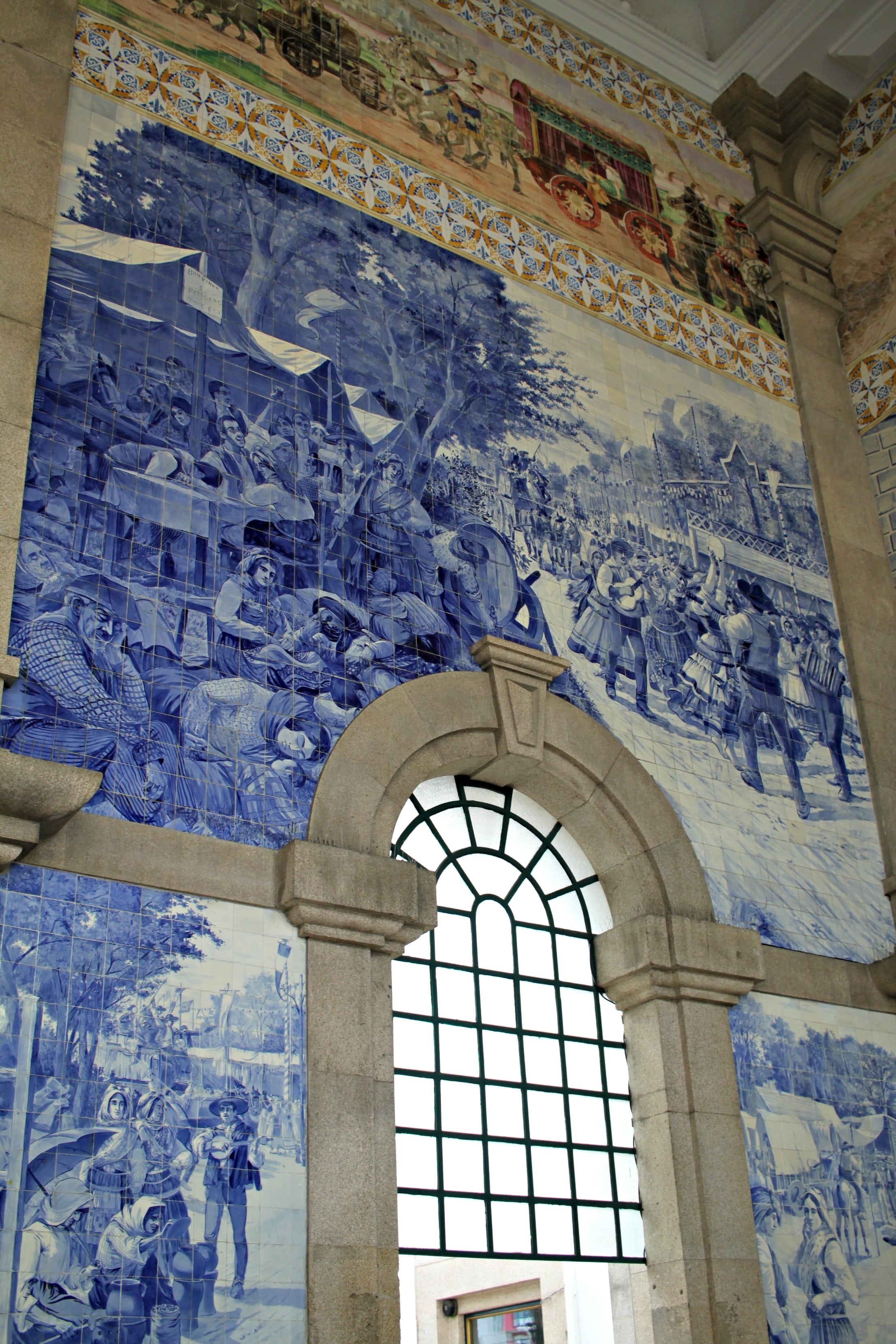 Porto's famed train station