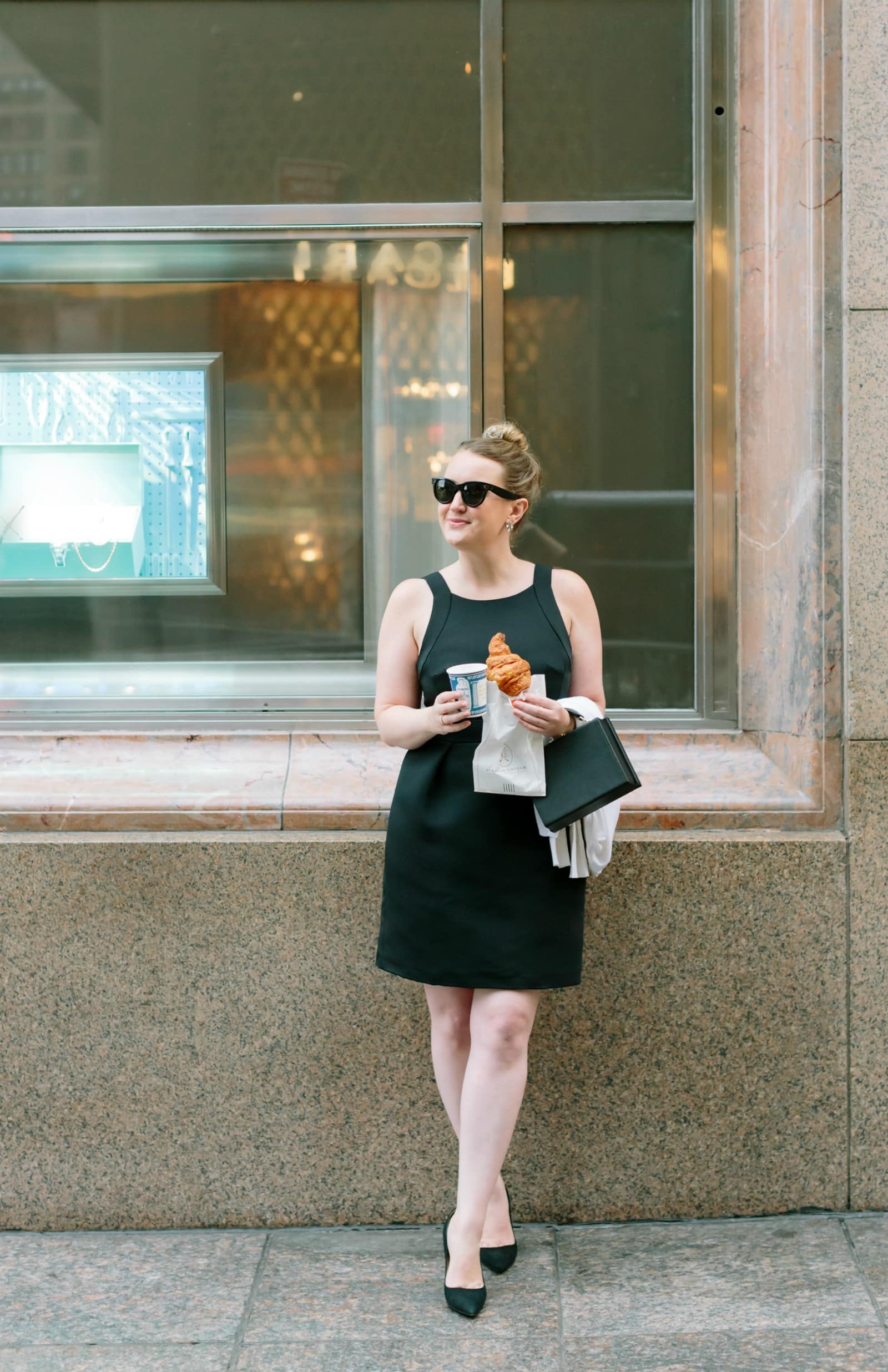 Holly Golightly breakfast scene Holly Golightly breakfast scene