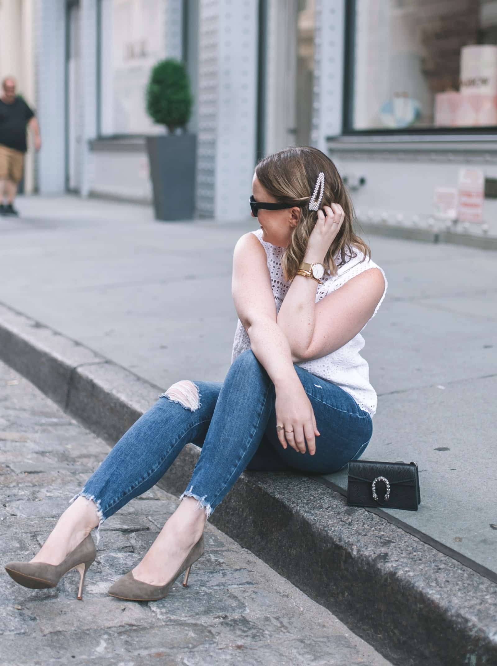 Eyelet Top with Jeans The Book That Changed My Mindset | Eyelet Top with Jeans I wit & whimsy