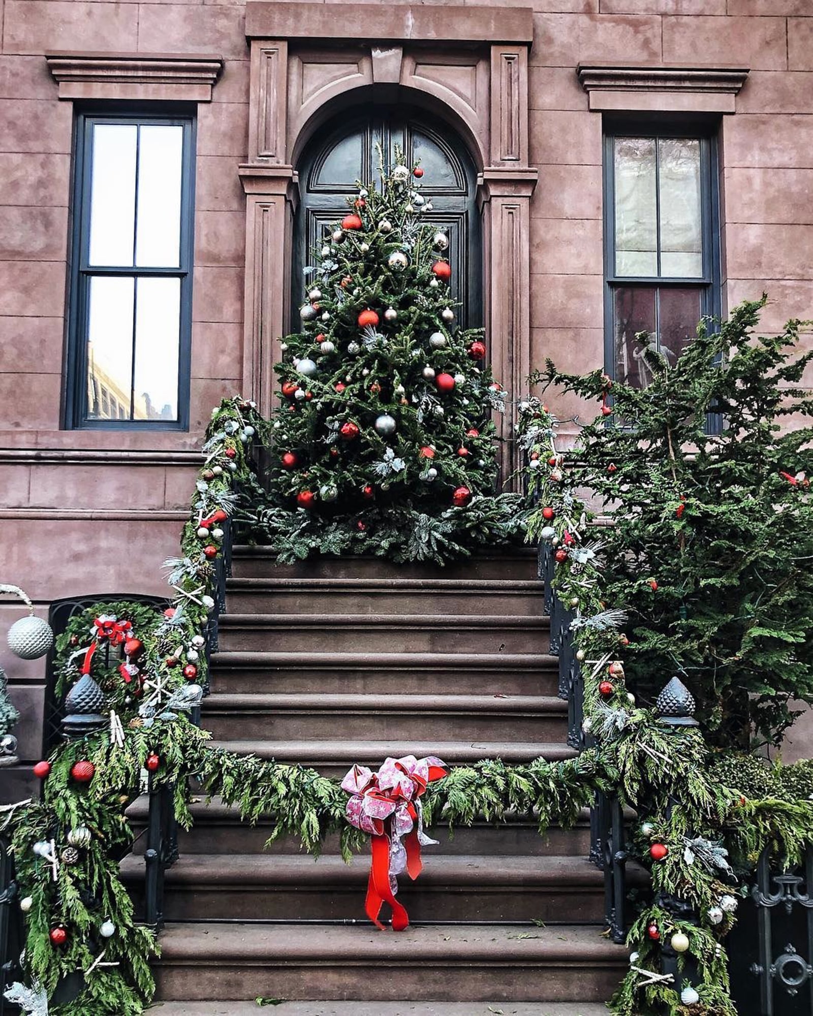 The Most Instagram-Worthy Holiday Spots in NYC