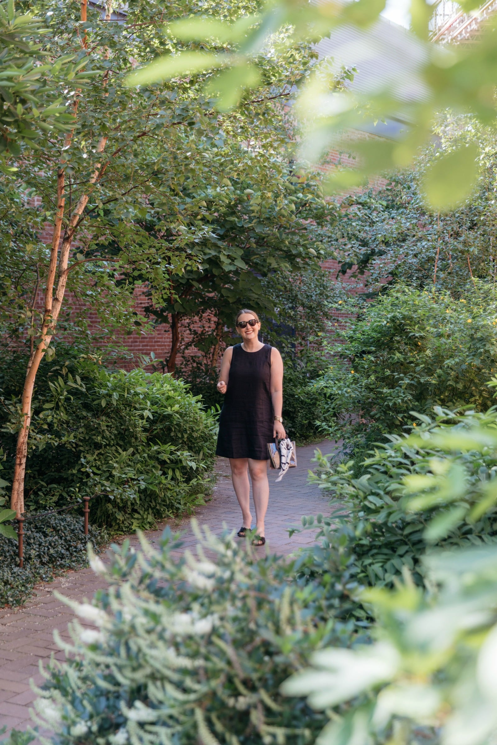 Meghan Donovan in a Linen JCrew Shift Dress I wit & whimsy