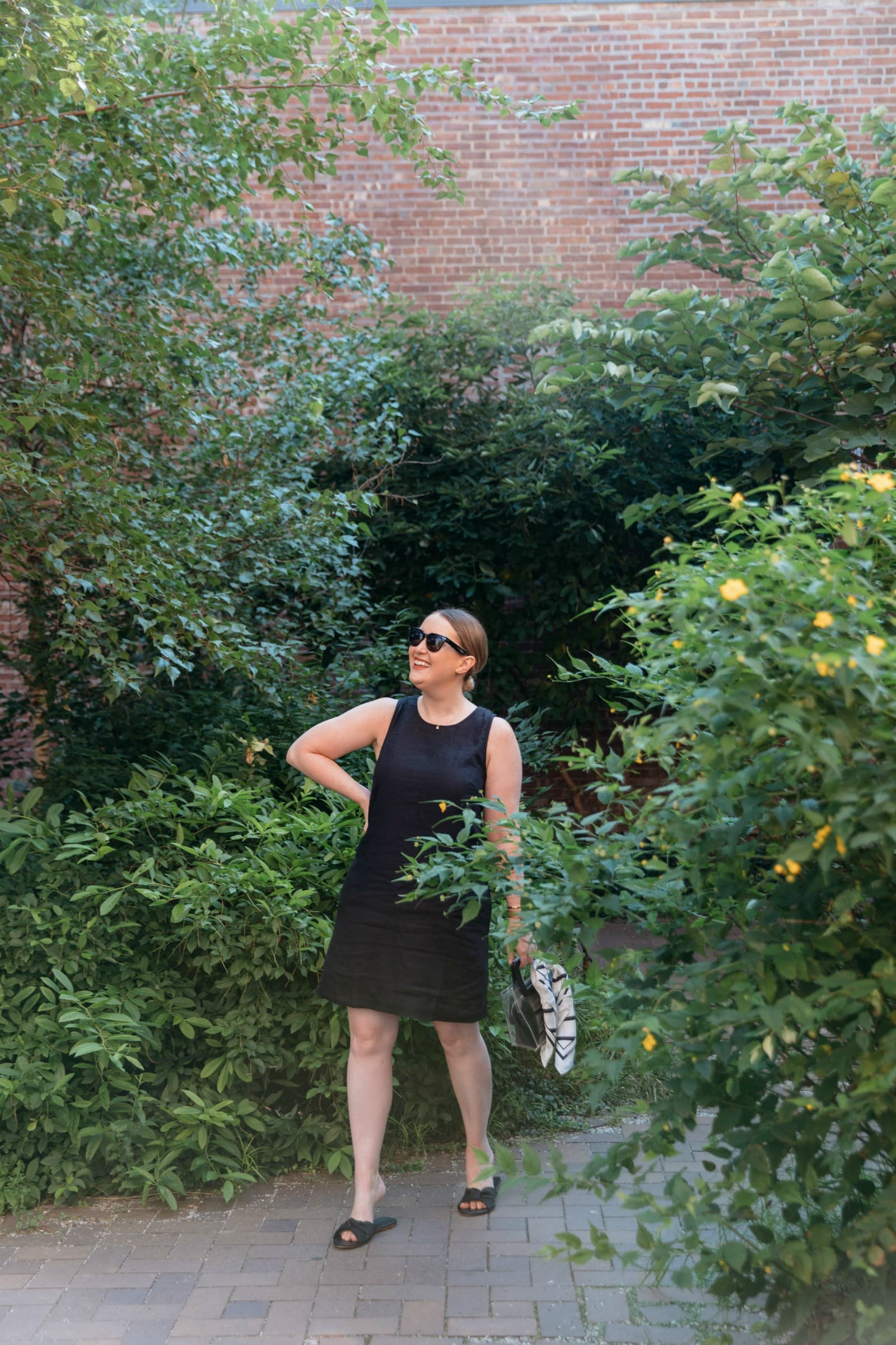 Linen Pieces I am Loving Meghan Donovan in a JCrew Shift Dress I wit & whimsy