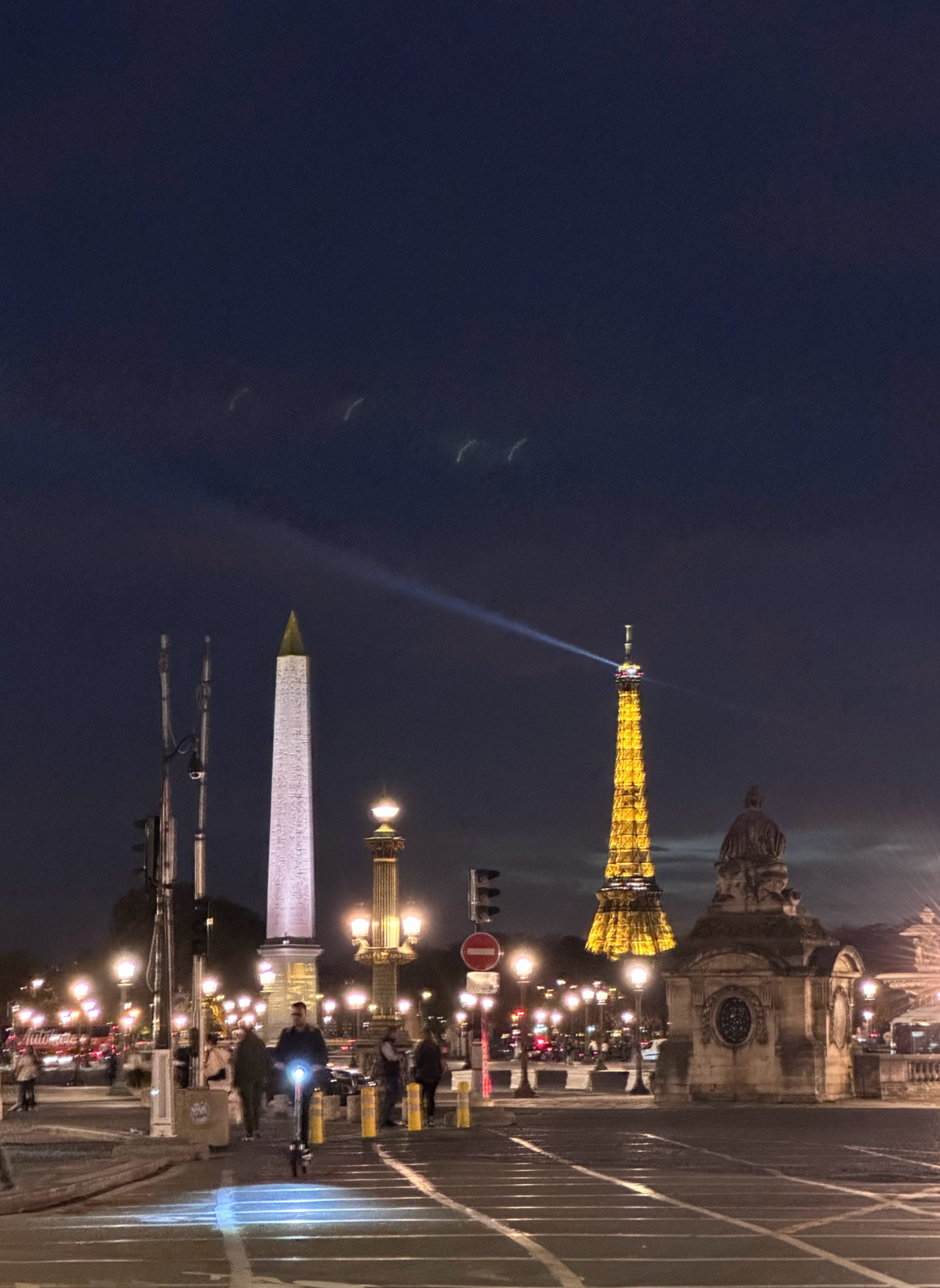 Eiffel Tower Views in Paris from Place de la Concorde
