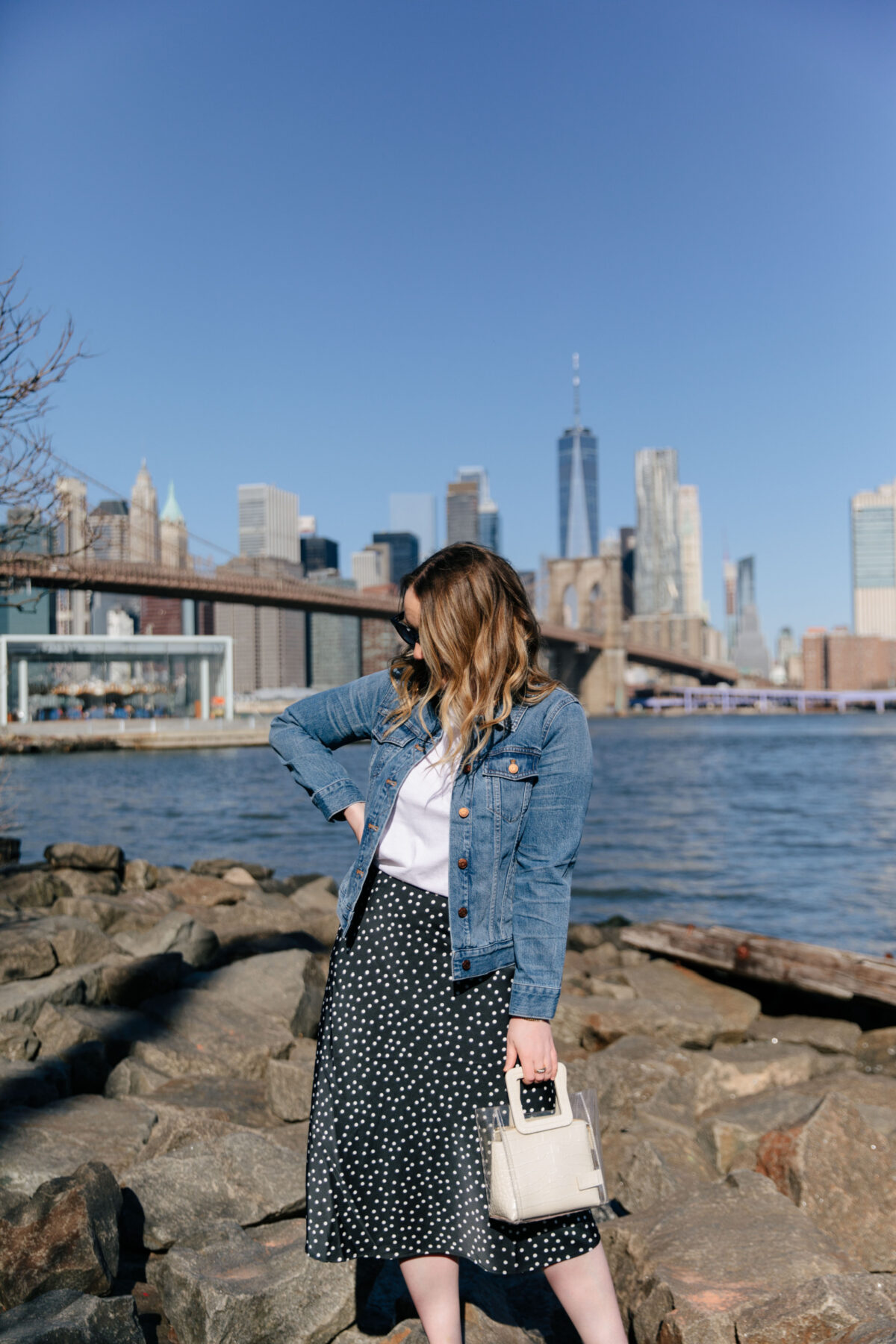 Spring slip skirt