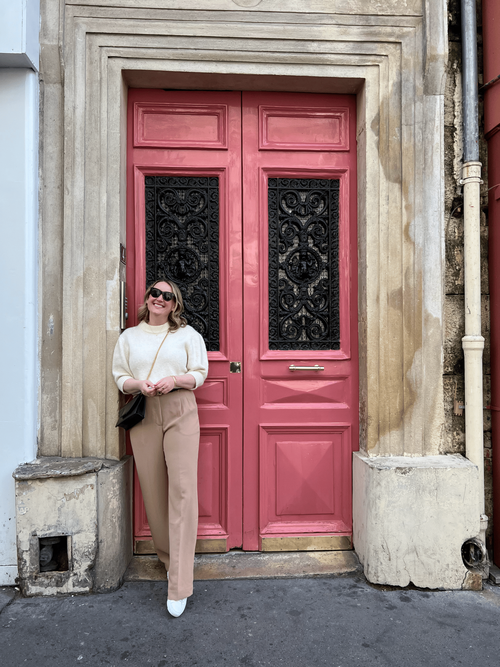 Paris Outfit in Fall Paris Outfit in Fall - Aritzia Trouser