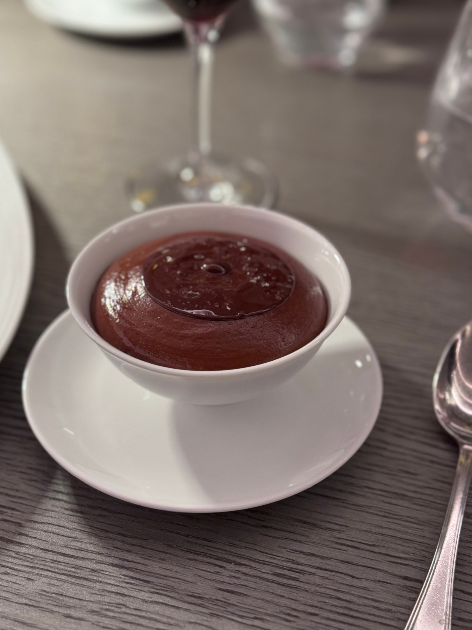 Le Jules Verne Restaurant Review
