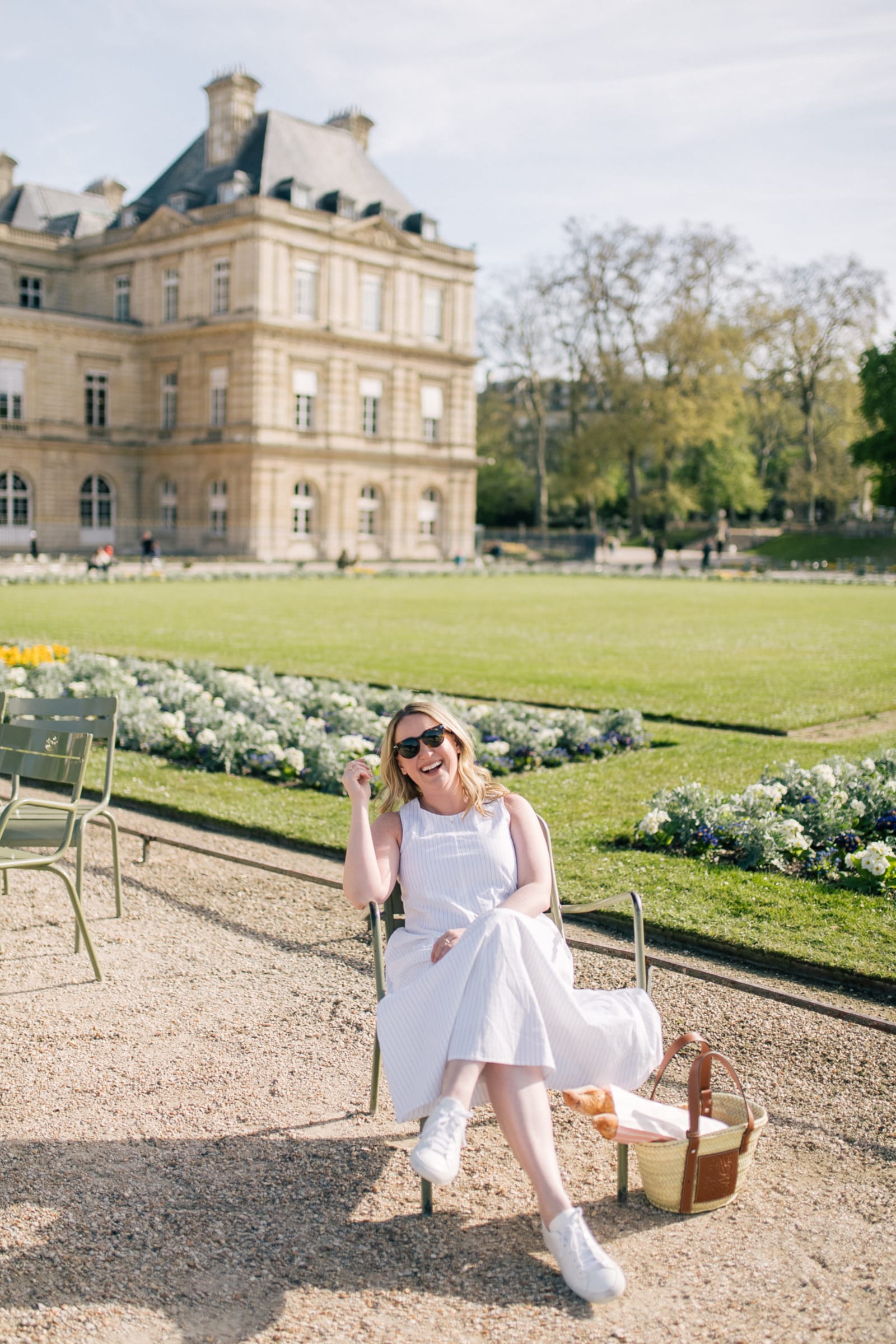 Spring in Paris Outfit I M.M.LaFleur Poplin Dress and Loewe Tote