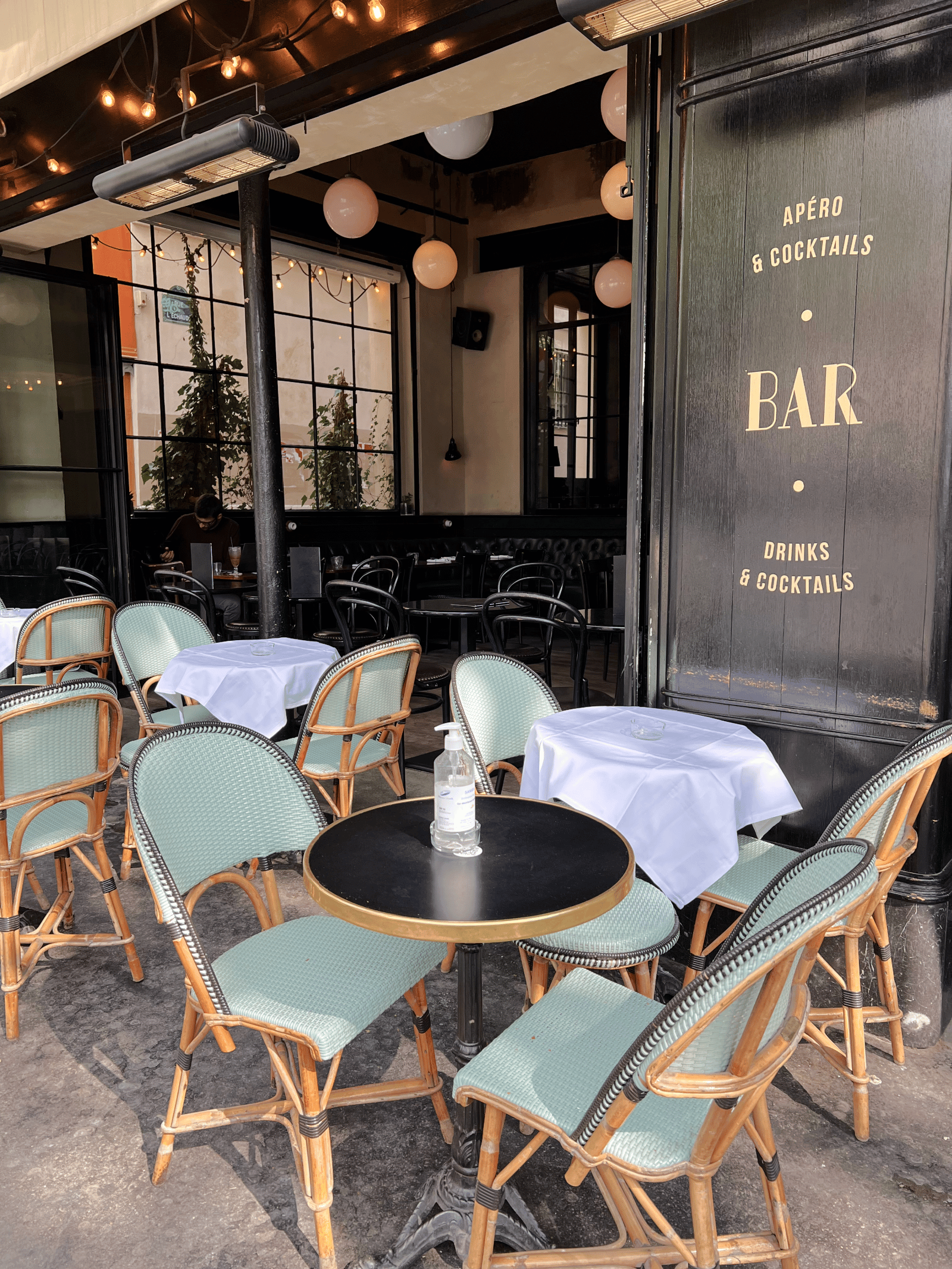 How to Do Paris Like a Local