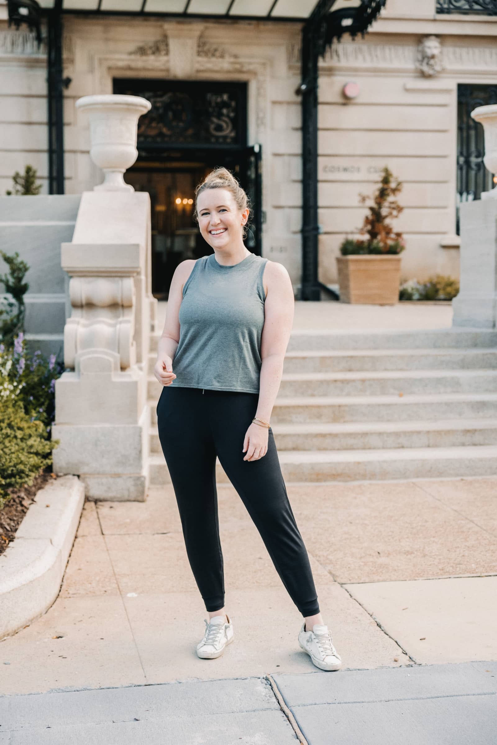 Vuori Energy Tank Outfit