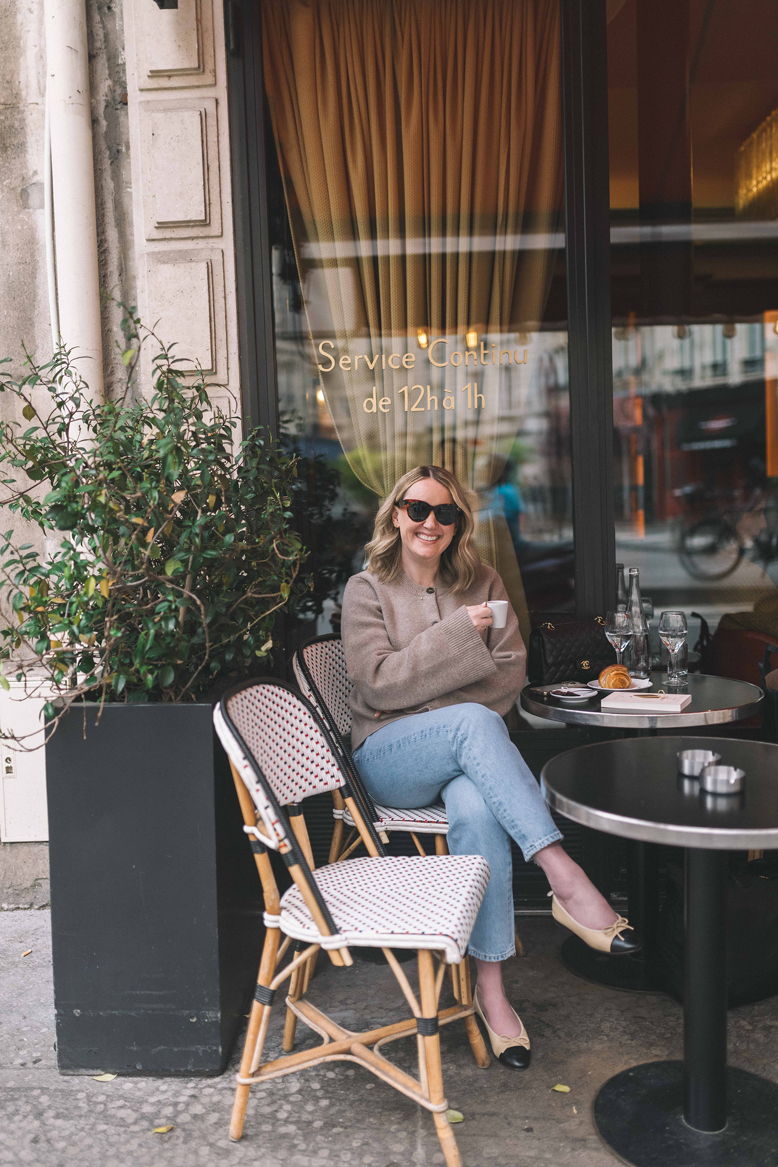How to Dress for Paris in the Summer How to dress for Paris in the Summer | Jenni Kayne sweater