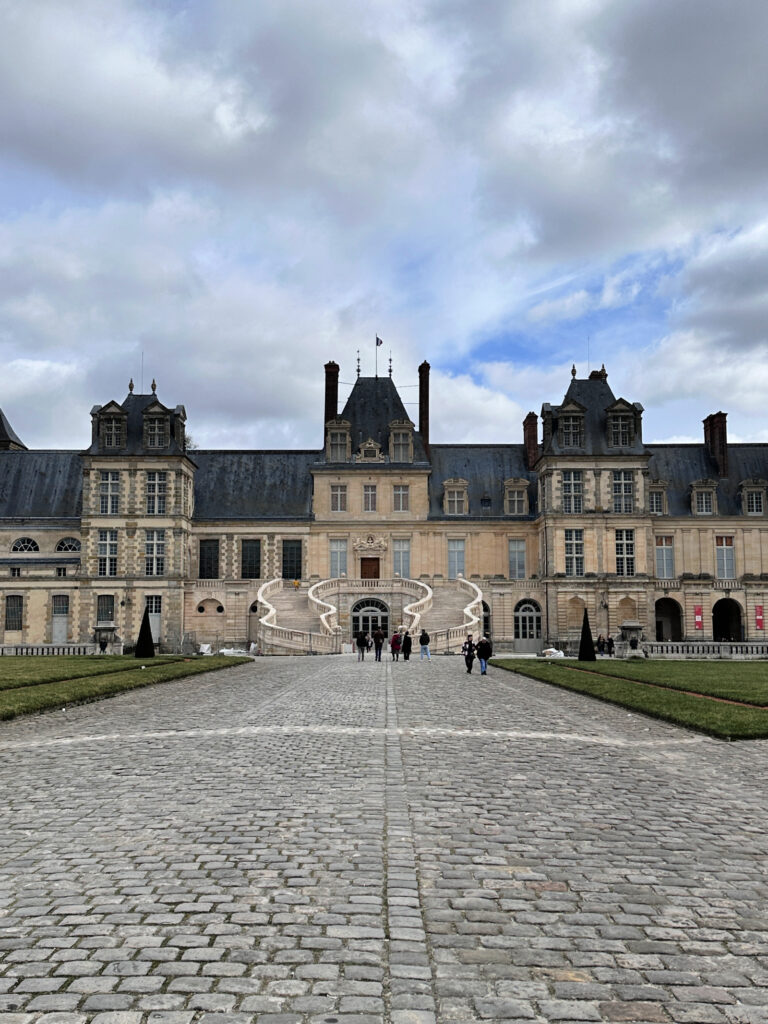 Paris to Fontainebleau&nbsp;Day Trip