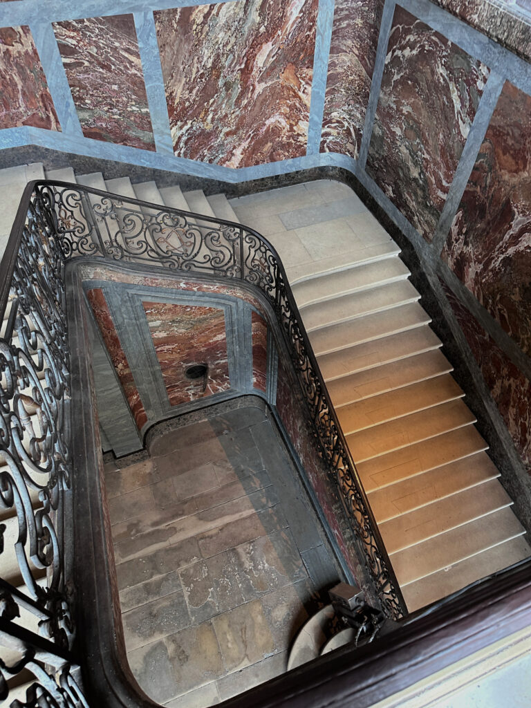 Paris to Fontainebleau&nbsp;Day Trip