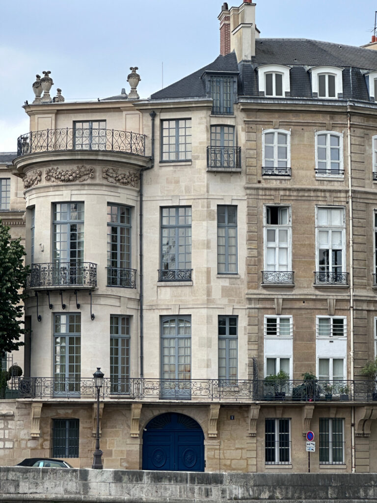 What To See&nbsp;On&nbsp;Île&nbsp;de la&nbsp;Cité&nbsp;&&nbsp;Île&nbsp;St-Louis