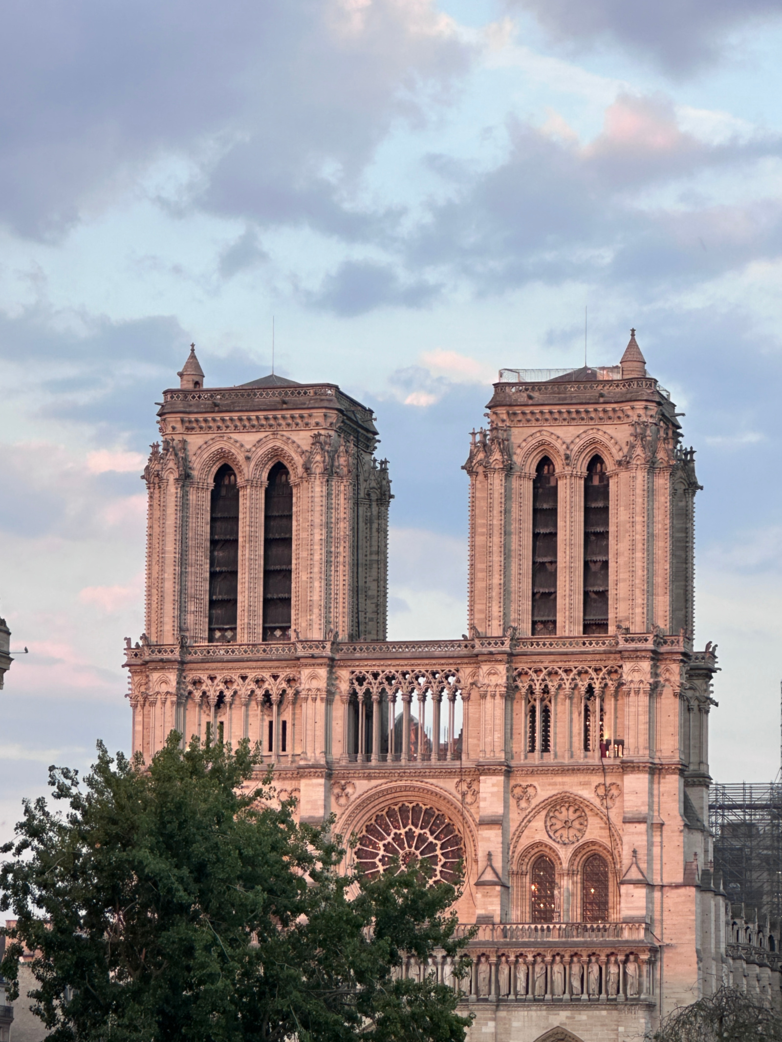 What To See&nbsp;On&nbsp;Île&nbsp;de la&nbsp;Cité&nbsp;&&nbsp;Île&nbsp;St-Louis
