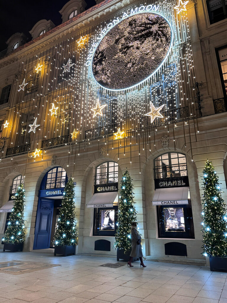 The Best Christmas Photo Spots in Paris