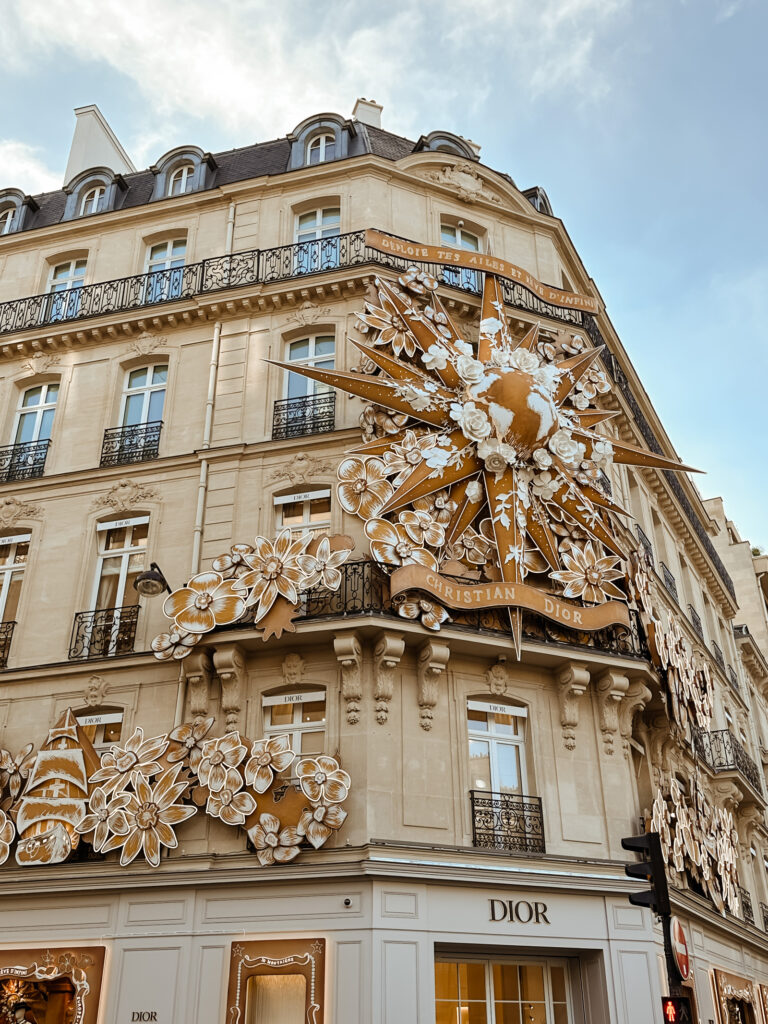 The Best Christmas Photo Spots in Paris