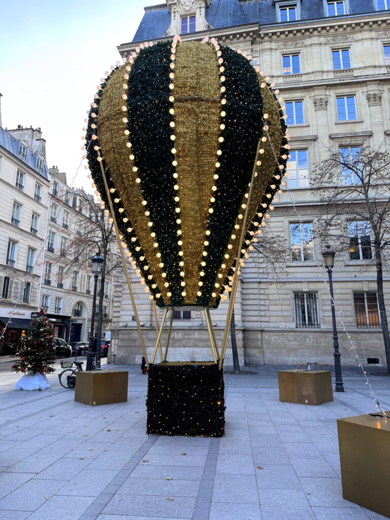 The Best Christmas Photo Spots in Paris