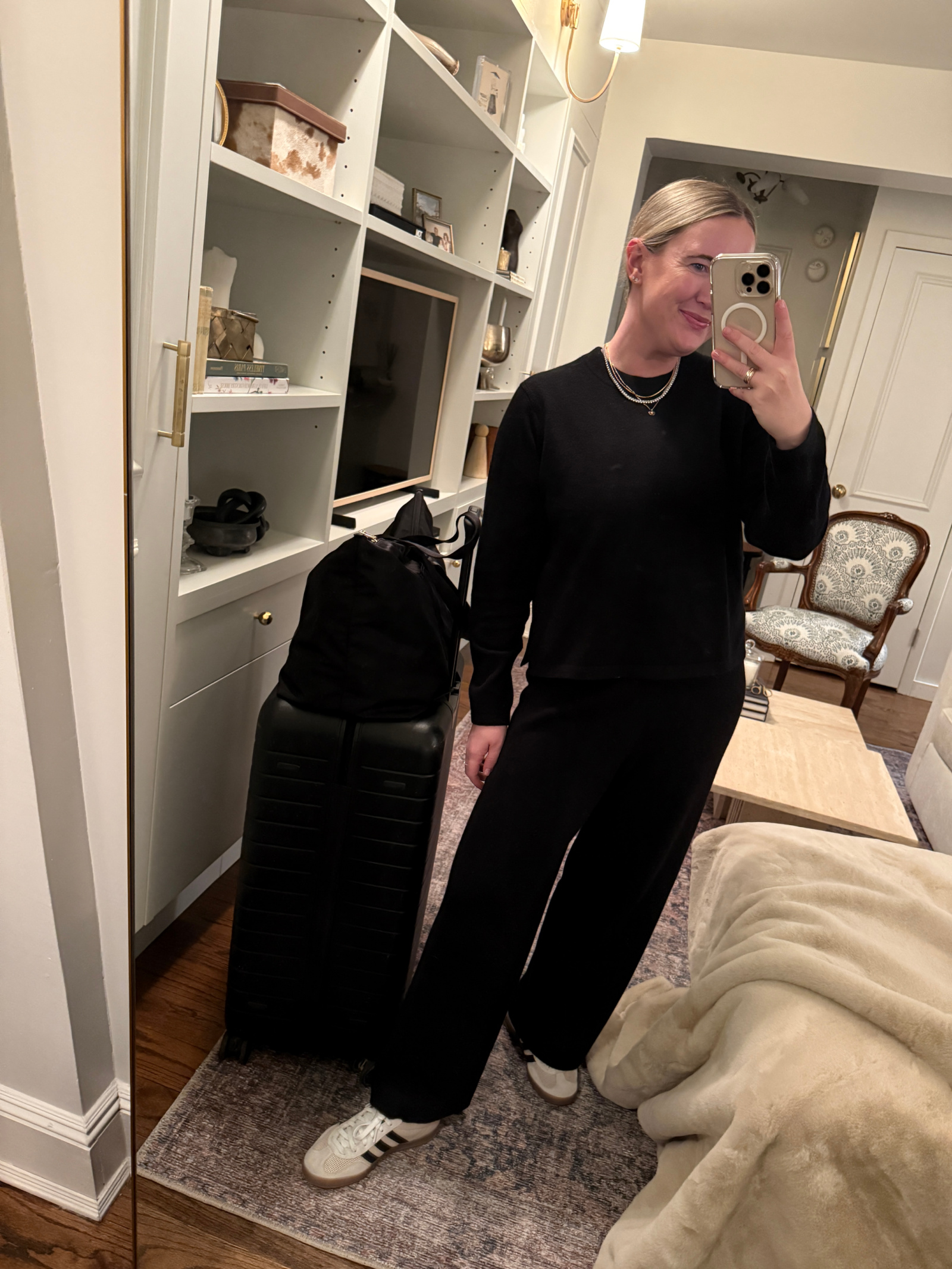 What to Wear on a Long Flight Kilte Knit Set for Travel