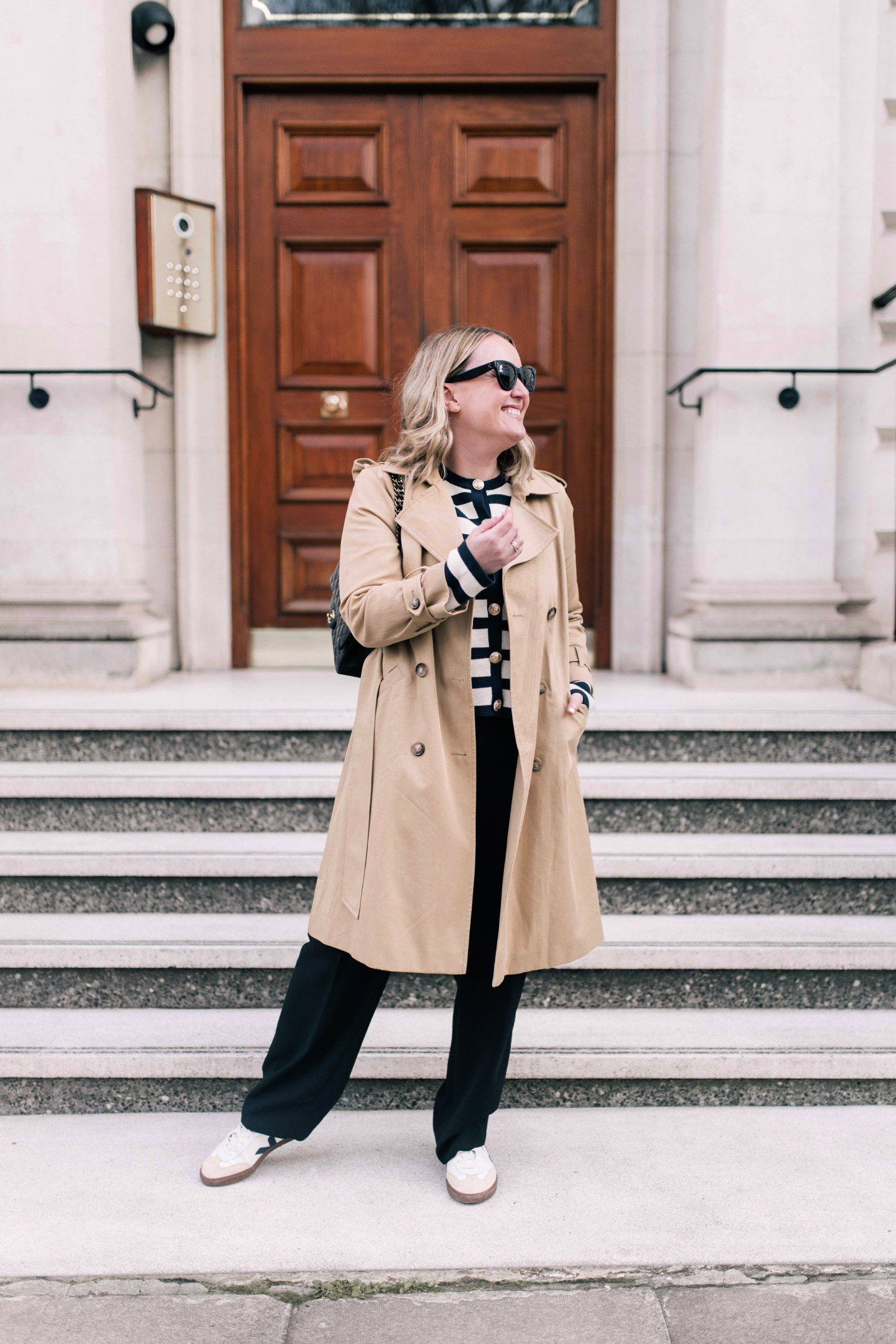 What to Wear on a Long Flight Travel Outfit