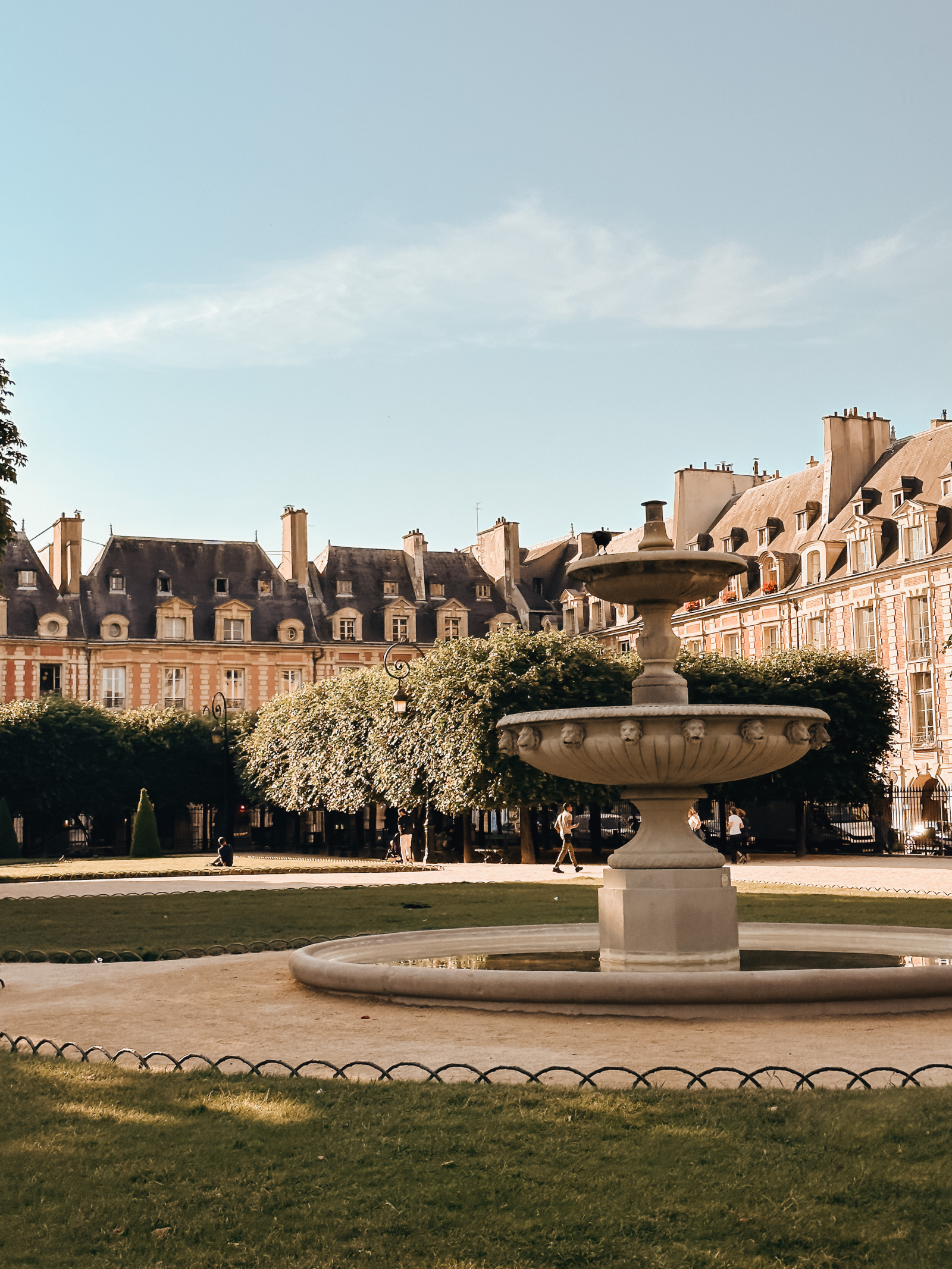 Place des Vosges Paris