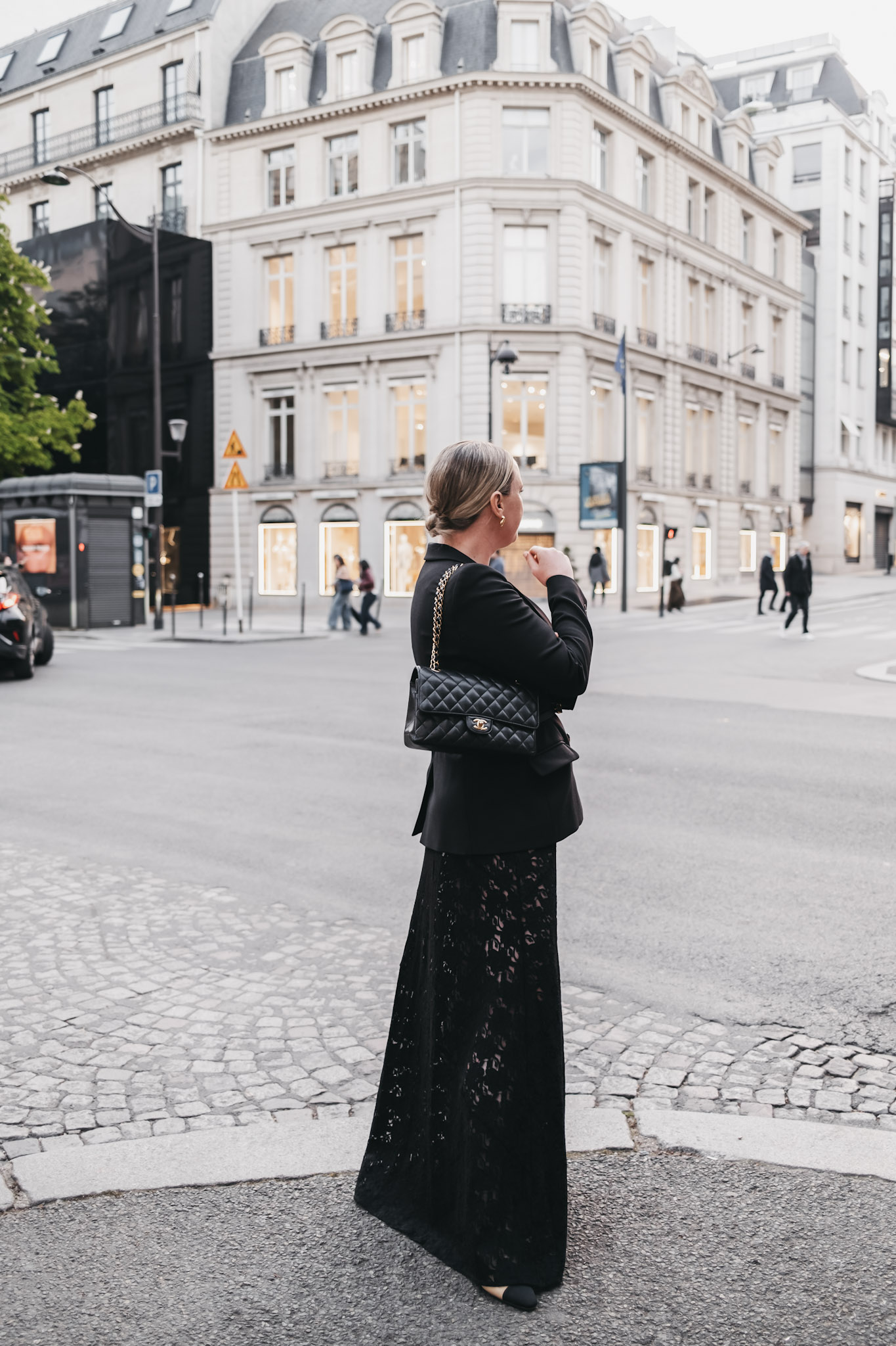 What to Pack for a Girls' Trip to Paris DISSH Loula Lace Skirt