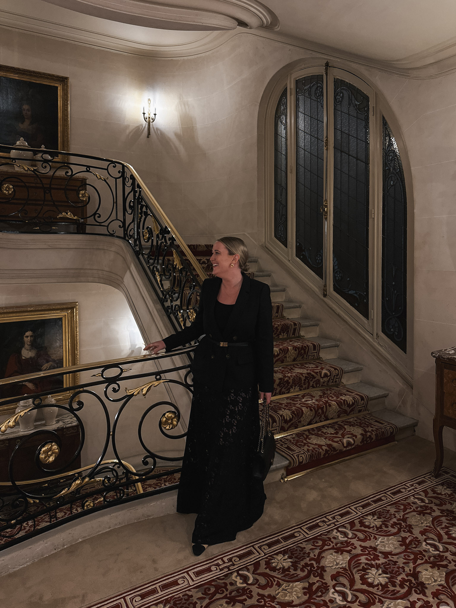 What to Wear in Paris at Night What to Wear in Paris at Night | Lace Skirt